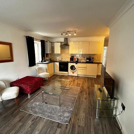The Ruislip Apartment Dış mekan fotoğraf