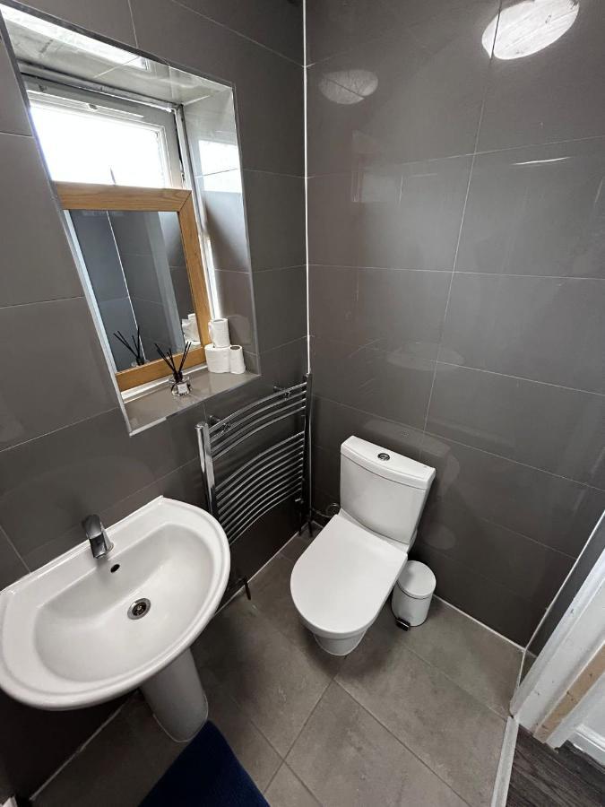 The Ruislip Apartment Dış mekan fotoğraf