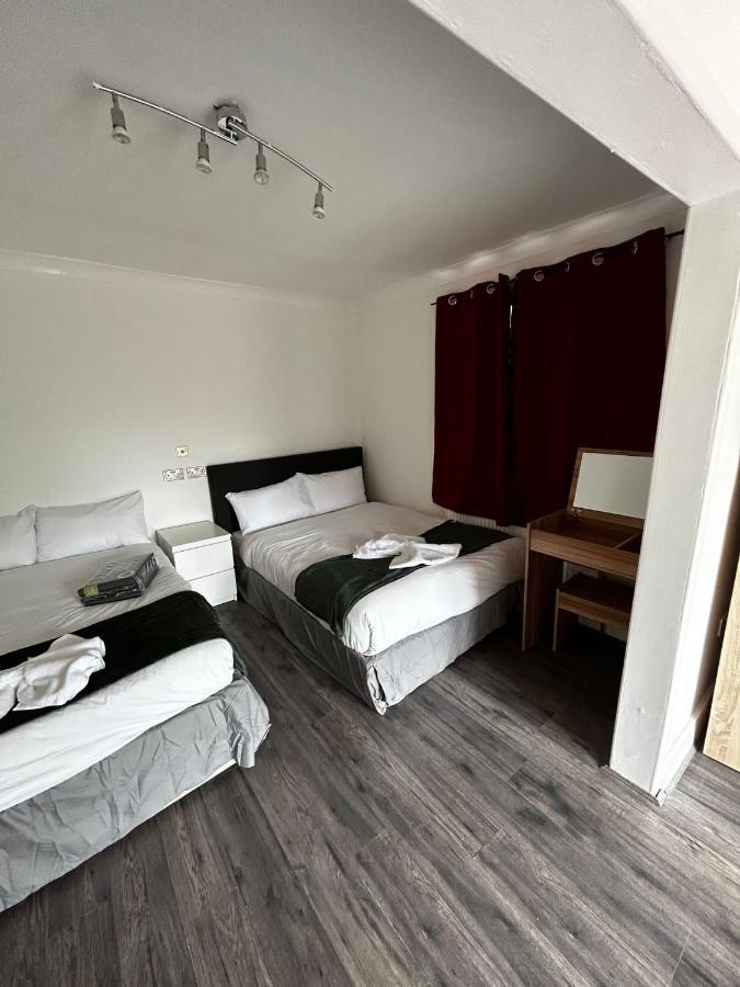 The Ruislip Apartment Dış mekan fotoğraf